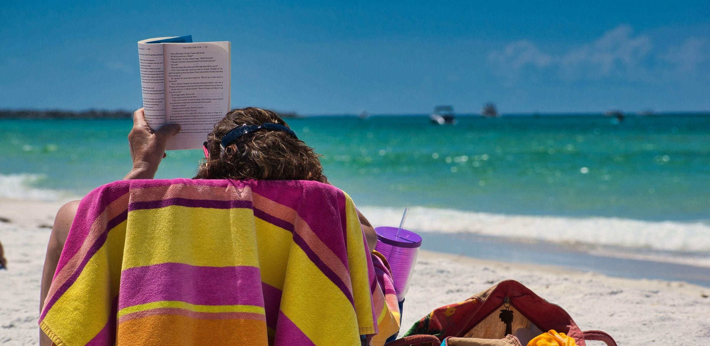 A person reading a book on the beach. Read reading open book. - PICRYL -  Public Domain Media Search Engine Public Domain Image